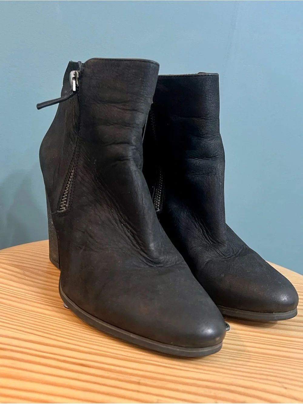 Michael Kors Black Leather Ankle Booties Block Heel Side Zip Size 8.5